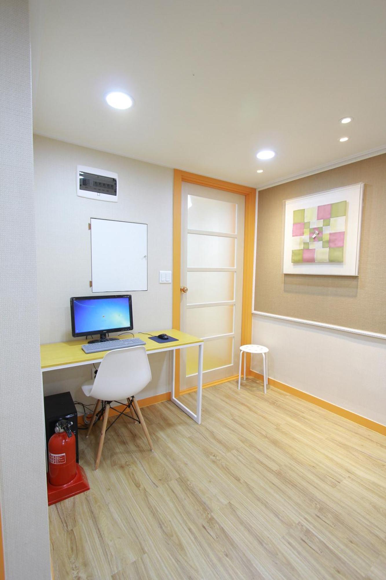 Hongdae Guesthouse Cocon Stay - Female Only Privatunterkunft *